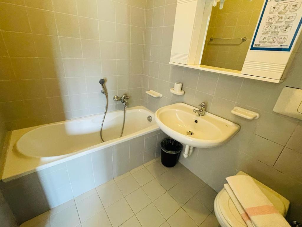 Foresteria Miramonti Affittacamere Fiave Ngoại thất bức ảnh
